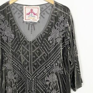 JOHNNY WAS Velvet Embroidered Top Gray